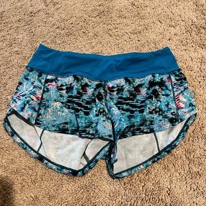 Lululemon Speed Up Low Rise Shorts 2.5”